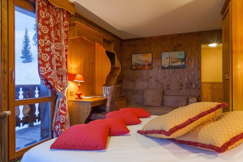 Hotel Les Balcons Village La Plagne Exteriör bild